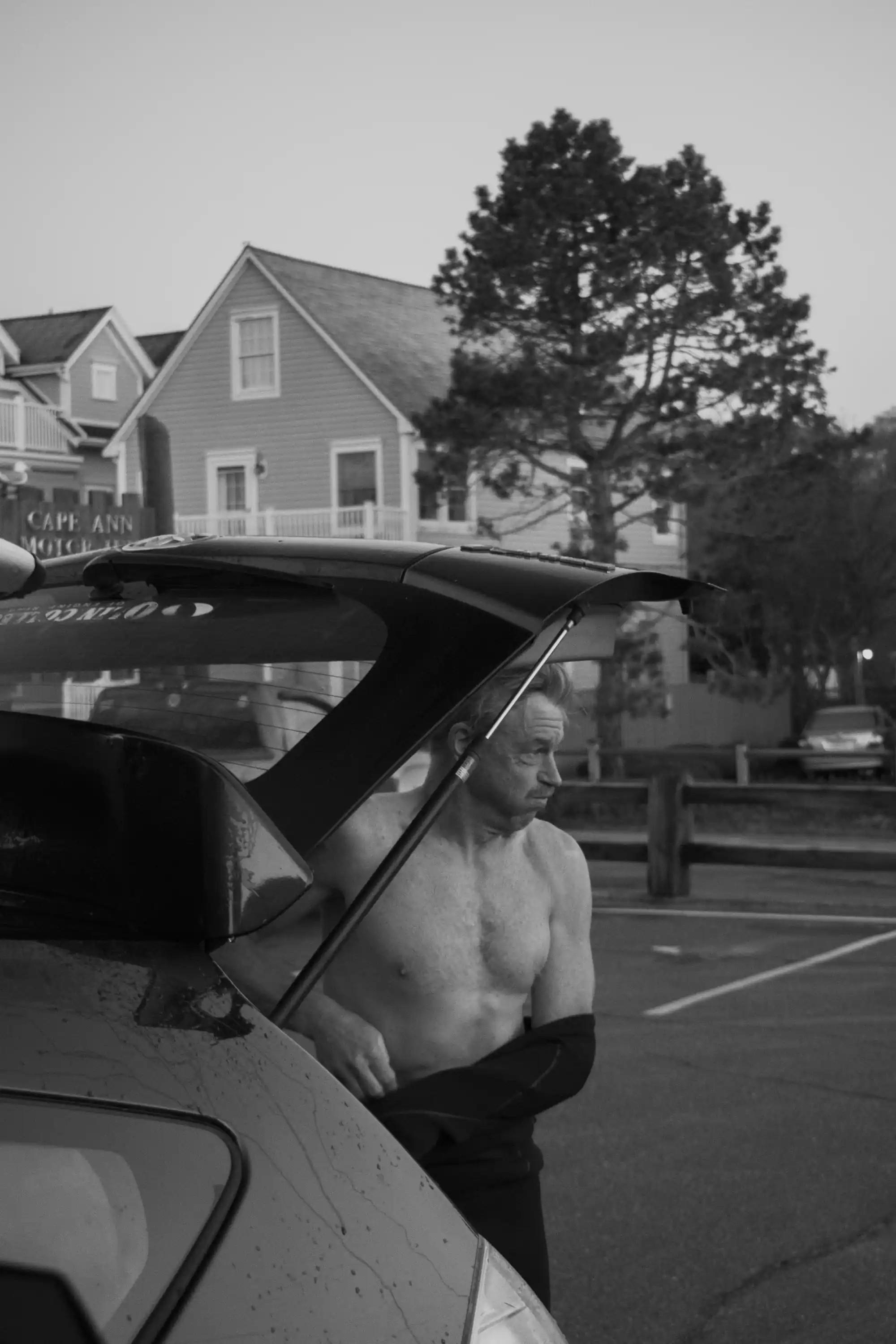 When Stop Signs Don't Exist - Photo Book - Image 14