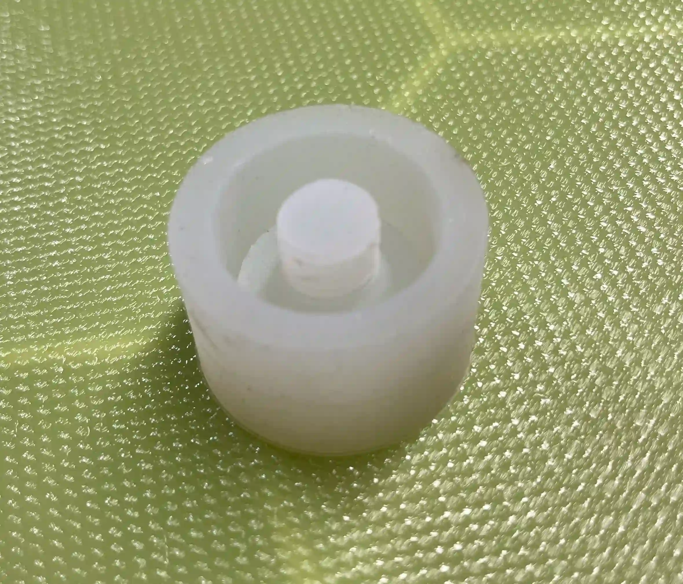 Cast Resin Vent Plug - Image 2