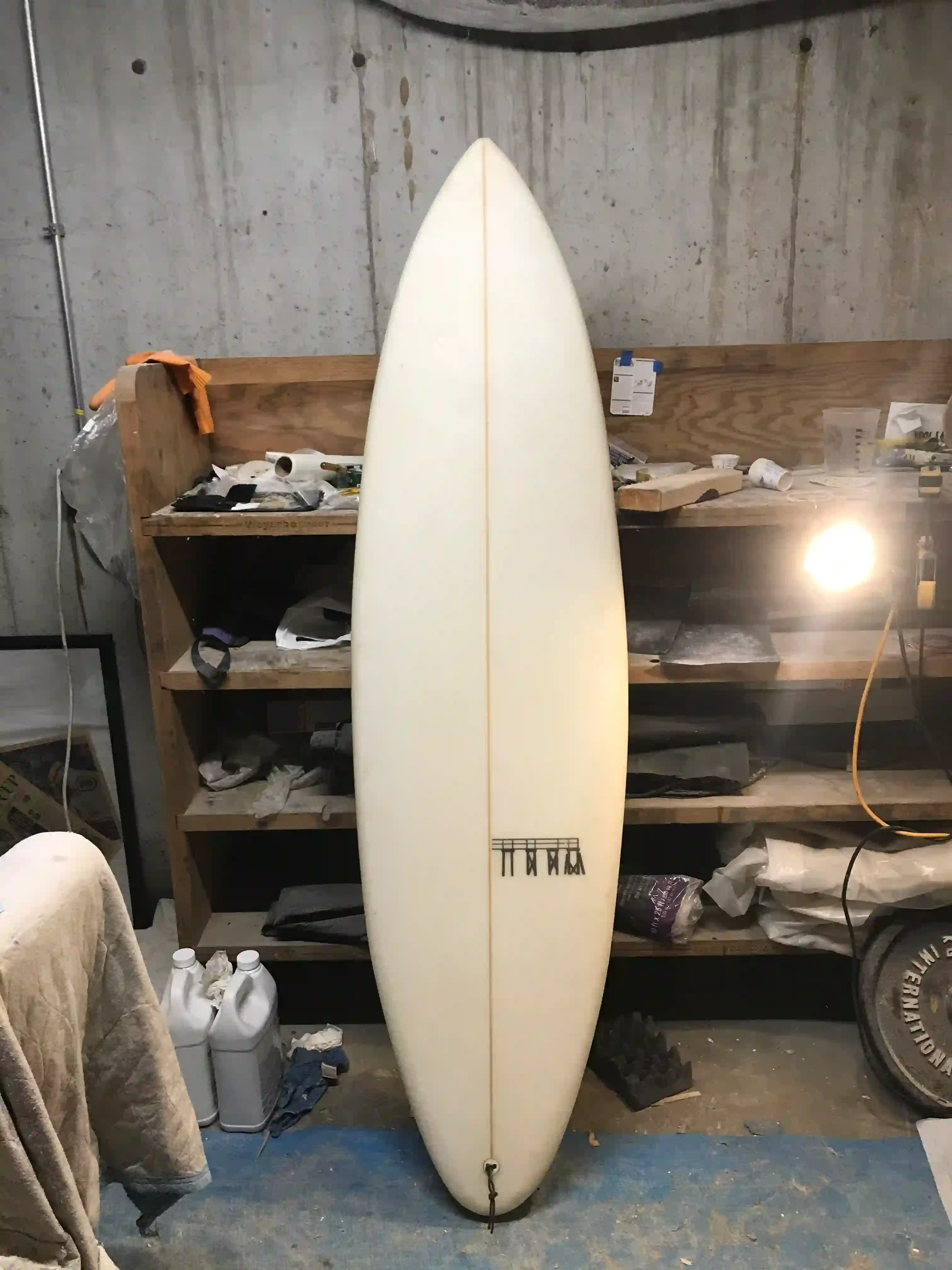 Surfboard Building with EPS and Epoxy - Image 1