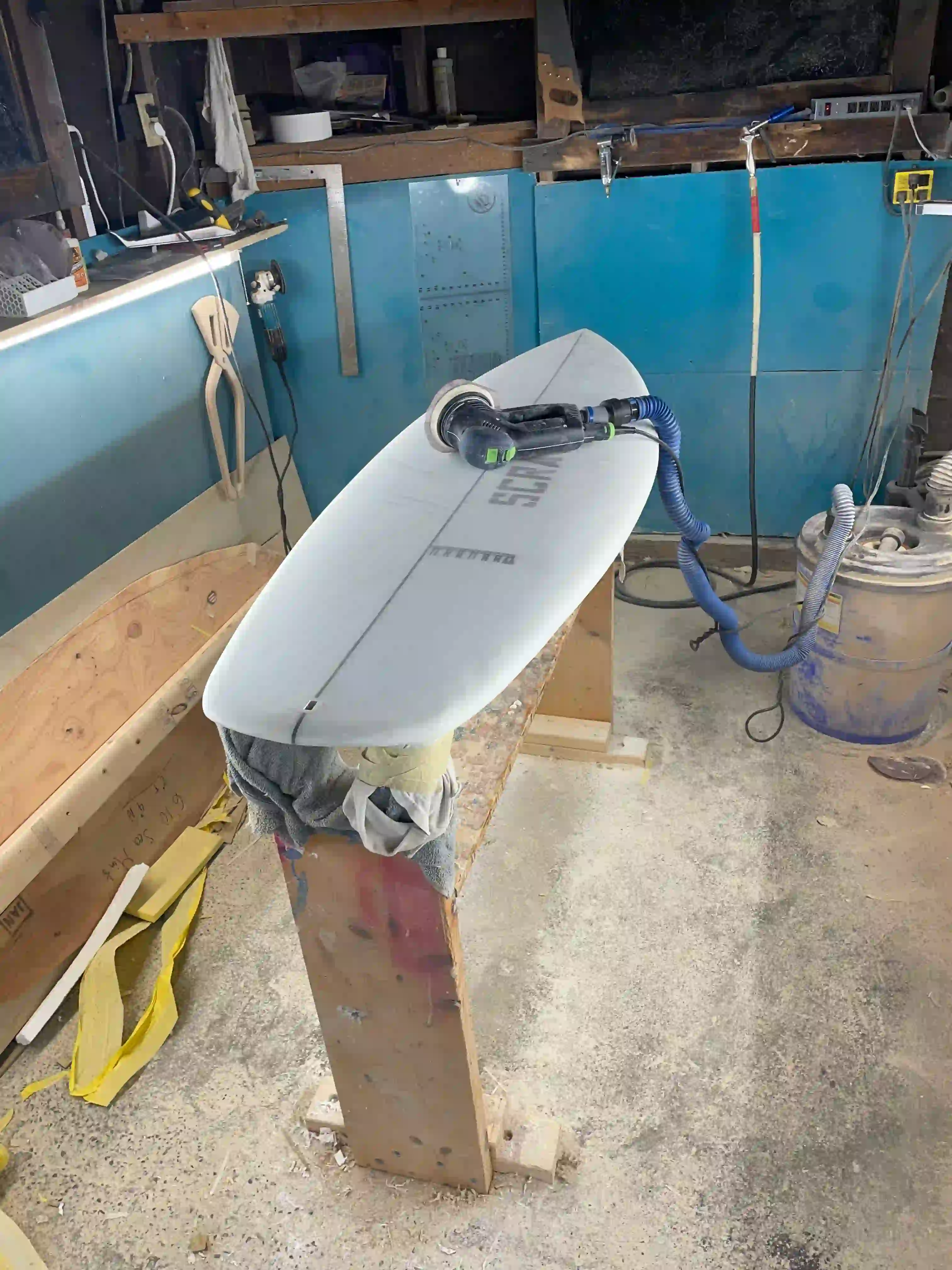 Surfboard Building with EPS and Epoxy - Image 5