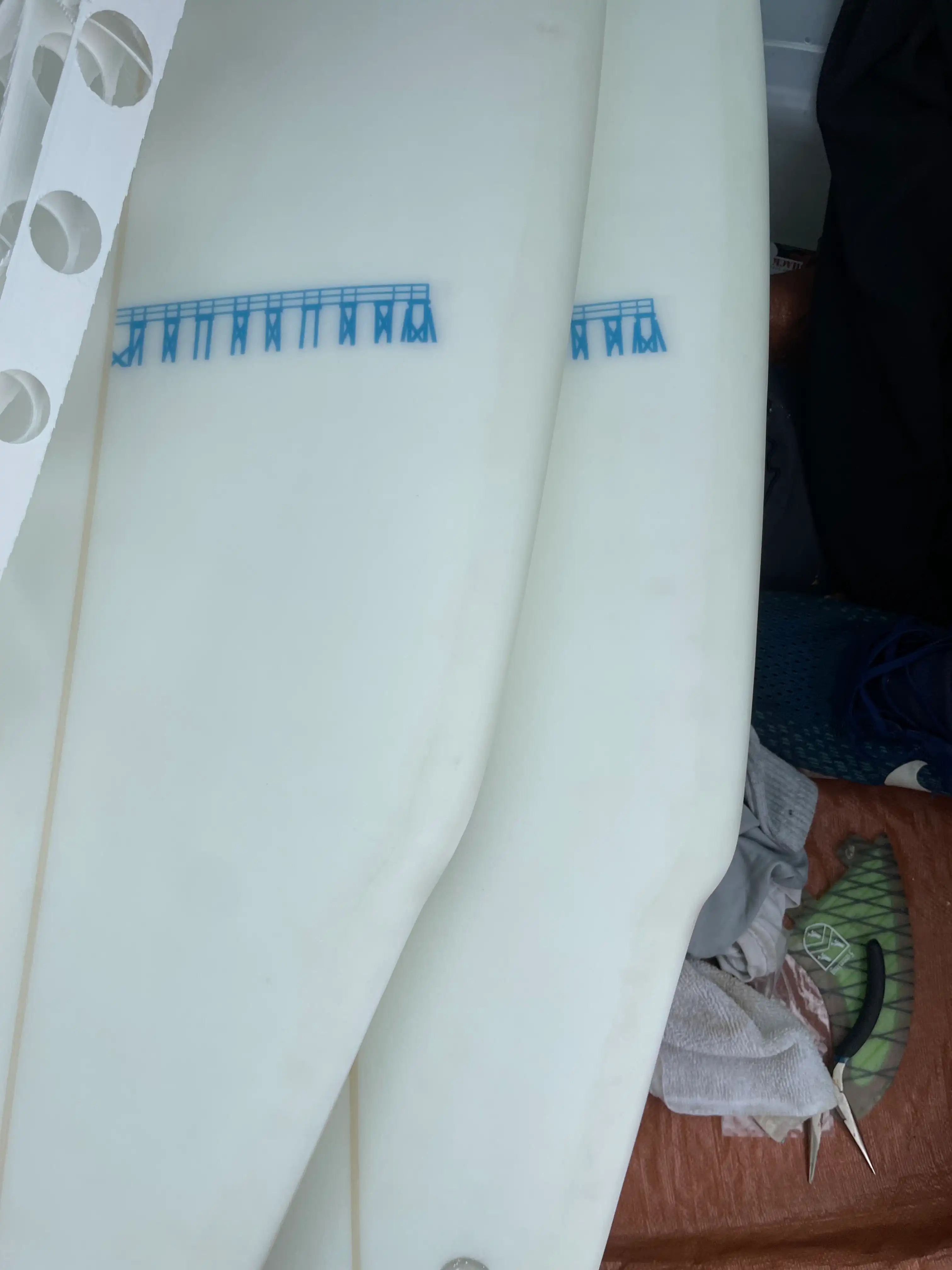 Surfboard Building with EPS and Epoxy - Image 8